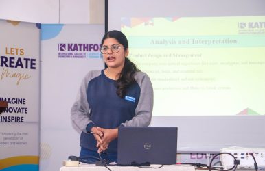 BBA students presenting industrial visit report