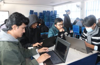 IT Course Difficulty Nepal students learning coding in classroom